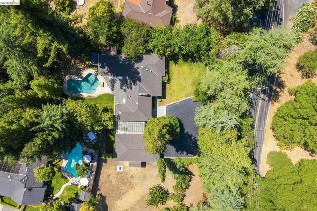 5075 Alhambra Valley Rd, Martinez, CA 94553