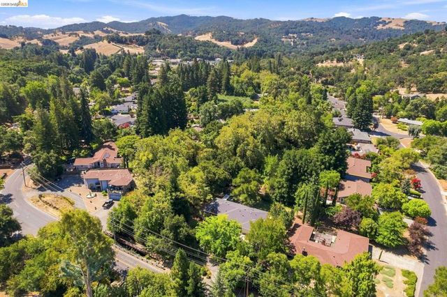 5075 Alhambra Valley Rd, Martinez, CA 94553