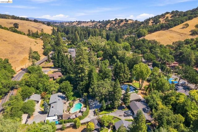 5075 Alhambra Valley Rd, Martinez, CA 94553
