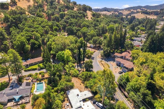 5075 Alhambra Valley Rd, Martinez, CA 94553