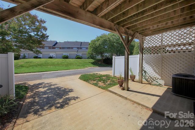 14556 Reese Boulevard, Huntersville, NC 28078