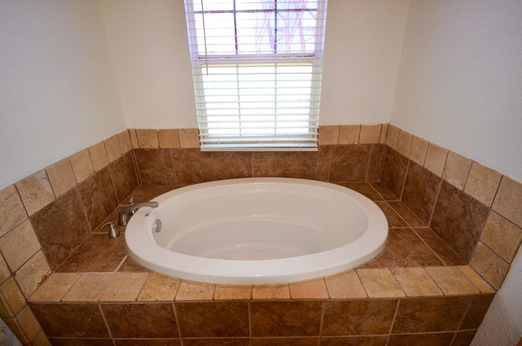 Image 17 of property listing at 8682 Petunia Avenue, San Angelo, TX 76901