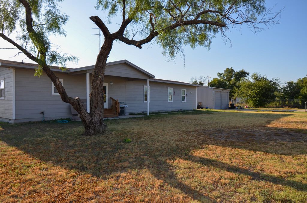 Image 2 of property listing at 8682 Petunia Avenue, San Angelo, TX 76901