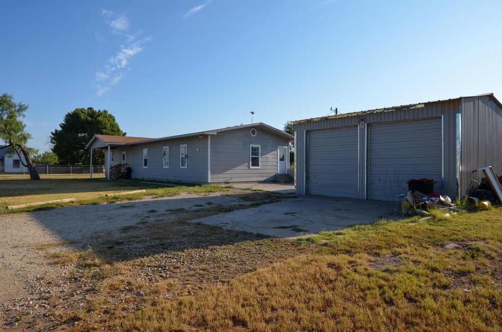 Image 4 of property listing at 8682 Petunia Avenue, San Angelo, TX 76901