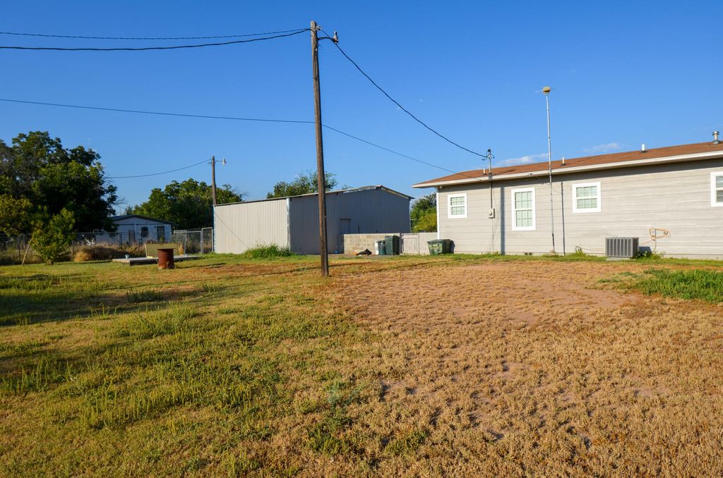 Image 50 of property listing at 8682 Petunia Avenue, San Angelo, TX 76901