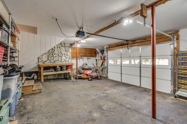 638 South Elm Avenue, Erwin, TN 37650