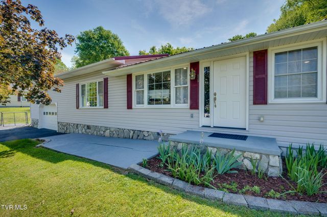 638 South Elm Avenue, Erwin, TN 37650