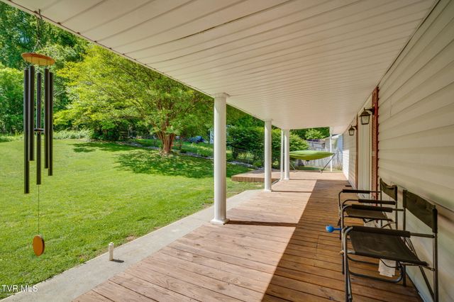 638 South Elm Avenue, Erwin, TN 37650