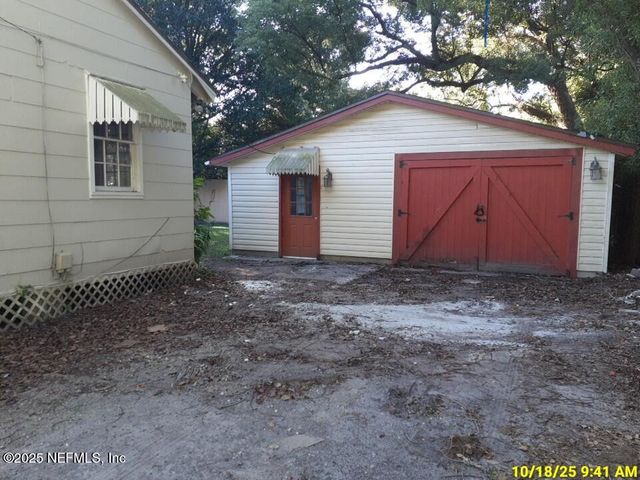 3142 3RD ST Circle S, Jacksonville, FL 32254