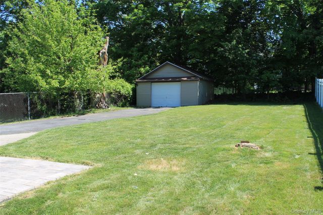 1 CHESTNUT Street, Cornwall, NY 12518