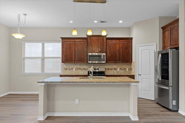 163 Puu Waa Waa LN, Bastrop, TX 78602