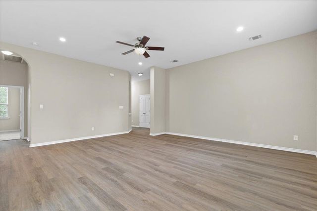 163 Puu Waa Waa LN, Bastrop, TX 78602