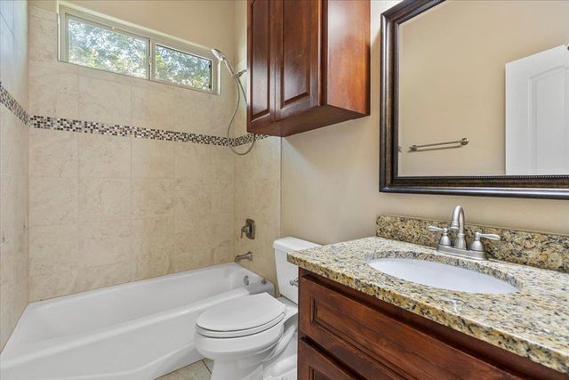 163 Puu Waa Waa LN, Bastrop, TX 78602