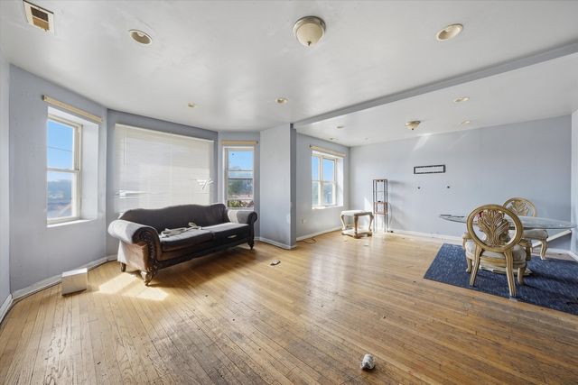 4344 W Lexington Street, Chicago, IL 60623