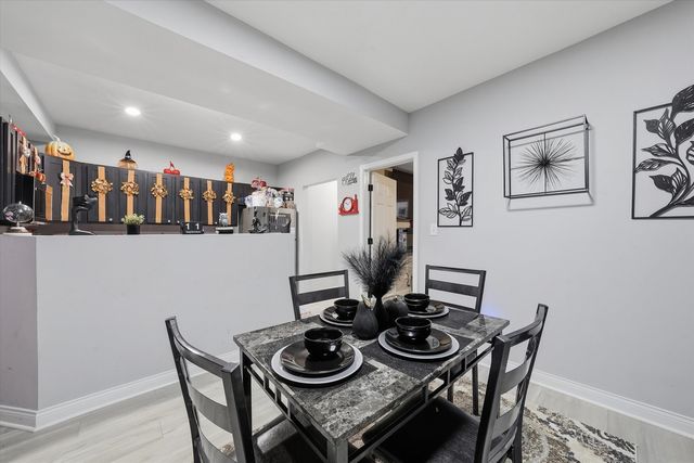 4344 W Lexington Street, Chicago, IL 60623