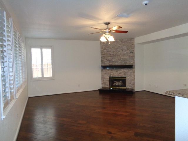 2917 Medinah Way, Modesto, CA 95355