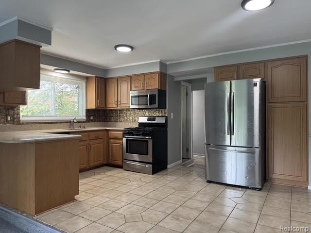 45299 INDIAN CREEK Drive, Canton Charter Township, MI 48187