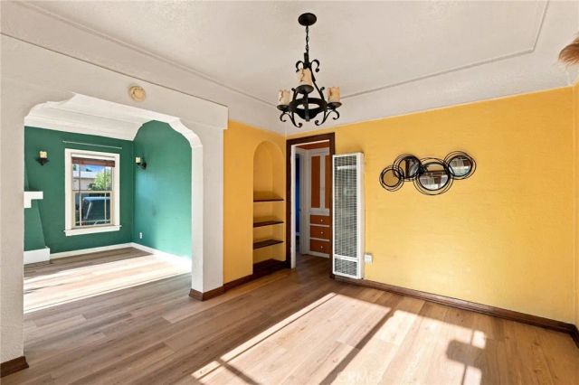 2390 Oregon, Long Beach, CA 90806