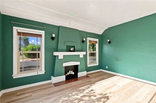 2390 Oregon, Long Beach, CA 90806