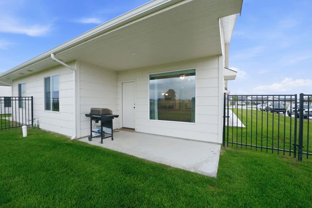 5428 N Sandkey, Wichita, KS 67204