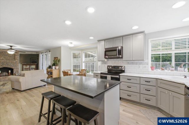 2009 Flag Stone Ct NE, Keizer, OR 97303