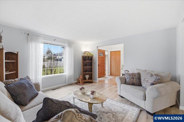 2009 Flag Stone Ct NE, Keizer, OR 97303