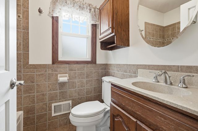 1442 Warwick Avenue, Whiting, IN 46394