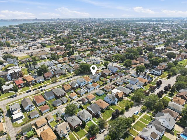 1442 Warwick Avenue, Whiting, IN 46394