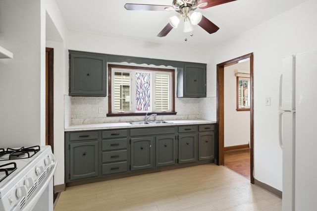 1442 Warwick Avenue, Whiting, IN 46394