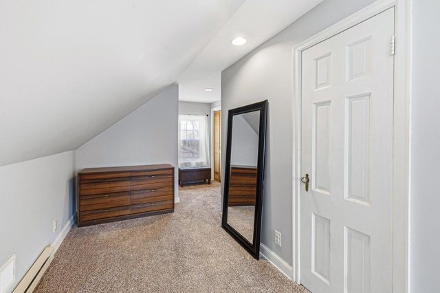 6142 N Apple Blossom LANE, Milwaukee, WI 53217