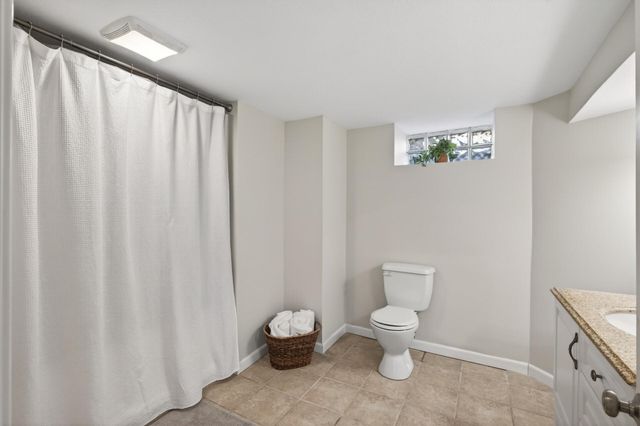 5933 York Avenue S, Edina, MN 55410