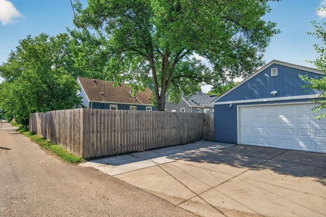 5933 York Avenue S, Edina, MN 55410