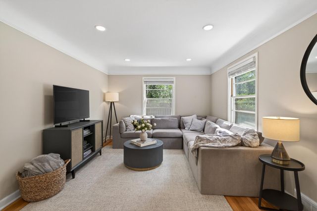 5933 York Avenue S, Edina, MN 55410