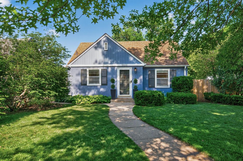 5933 York Avenue S, Edina, MN 55410
