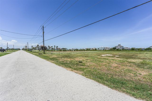 Lot 5 - 7 103, Galveston, TX 77554