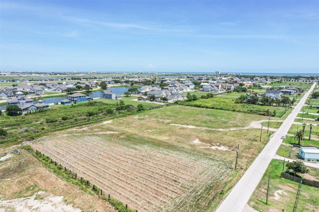 Lot 5 - 7 103, Galveston, TX 77554