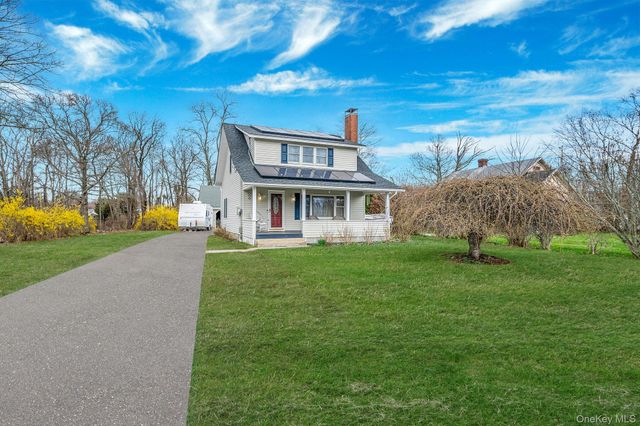 1450 Wickham Avenue, Mattituck, NY 11952