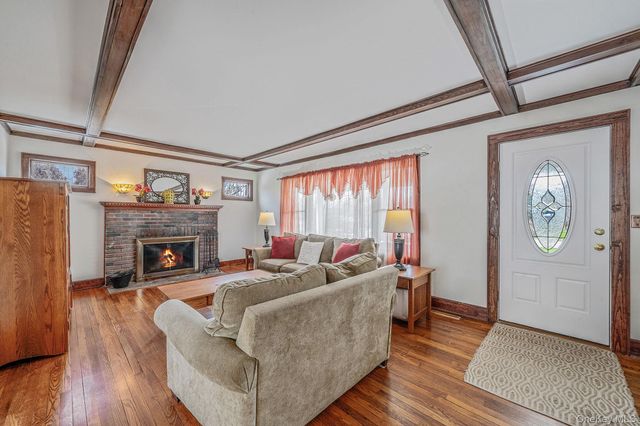 1450 Wickham Avenue, Mattituck, NY 11952