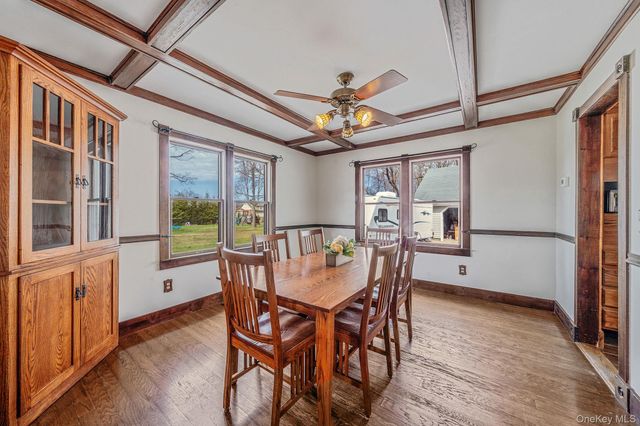 1450 Wickham Avenue, Mattituck, NY 11952