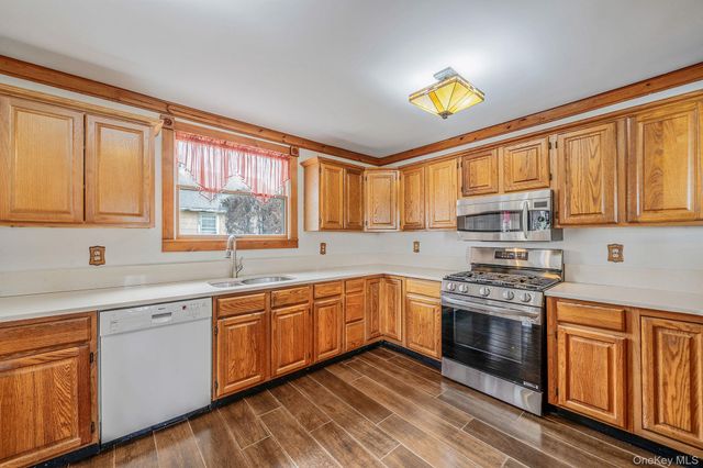1450 Wickham Avenue, Mattituck, NY 11952
