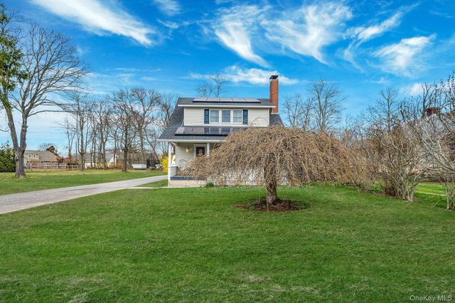 1450 Wickham Avenue, Mattituck, NY 11952