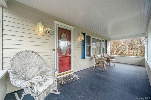 1450 Wickham Avenue, Mattituck, NY 11952