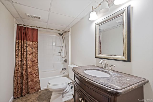 1450 Wickham Avenue, Mattituck, NY 11952