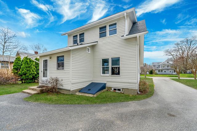 1450 Wickham Avenue, Mattituck, NY 11952