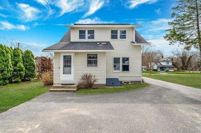 1450 Wickham Avenue, Mattituck, NY 11952