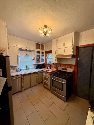 210 E 21st Street, Pittsburg, KS 66762