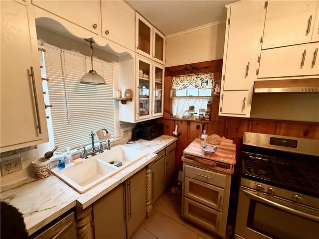 210 E 21st Street, Pittsburg, KS 66762