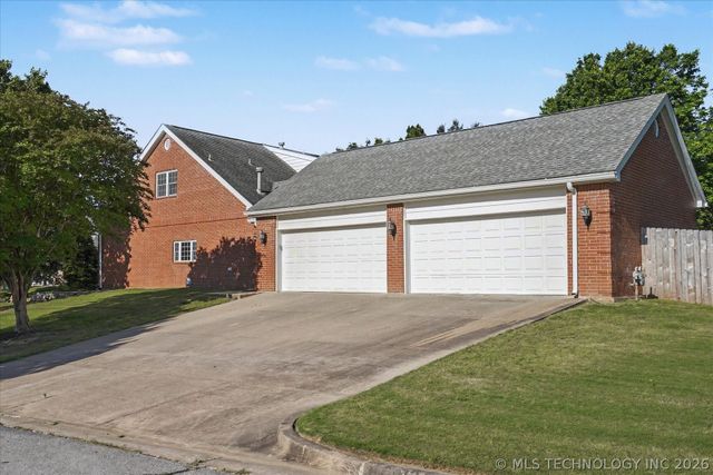 1629 E 124th Street S, Jenks, OK 74037
