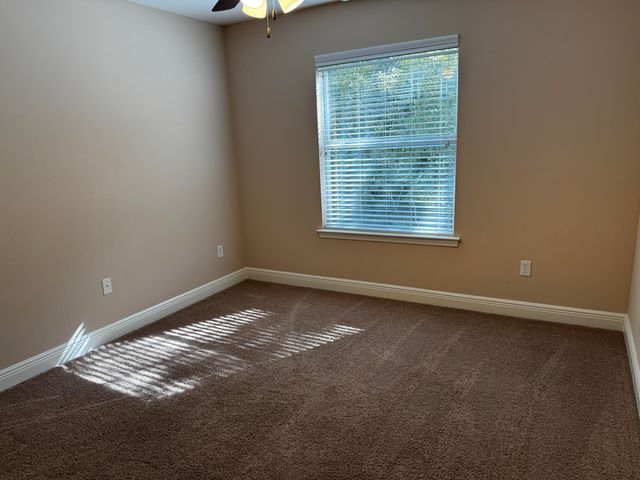 2176 Hadleigh Hills Court, Navarre, FL 32566