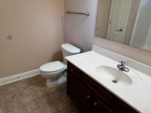 2176 Hadleigh Hills Court, Navarre, FL 32566